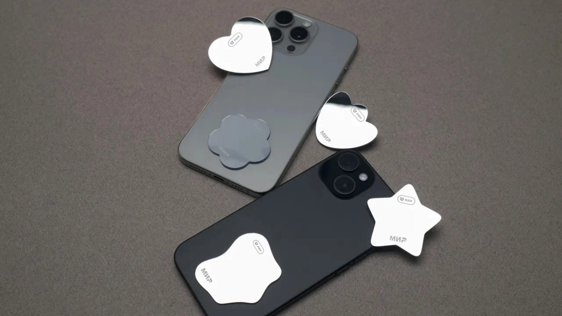 «Т-Банк» запустил первые в России зеркальные платёжные стикеры