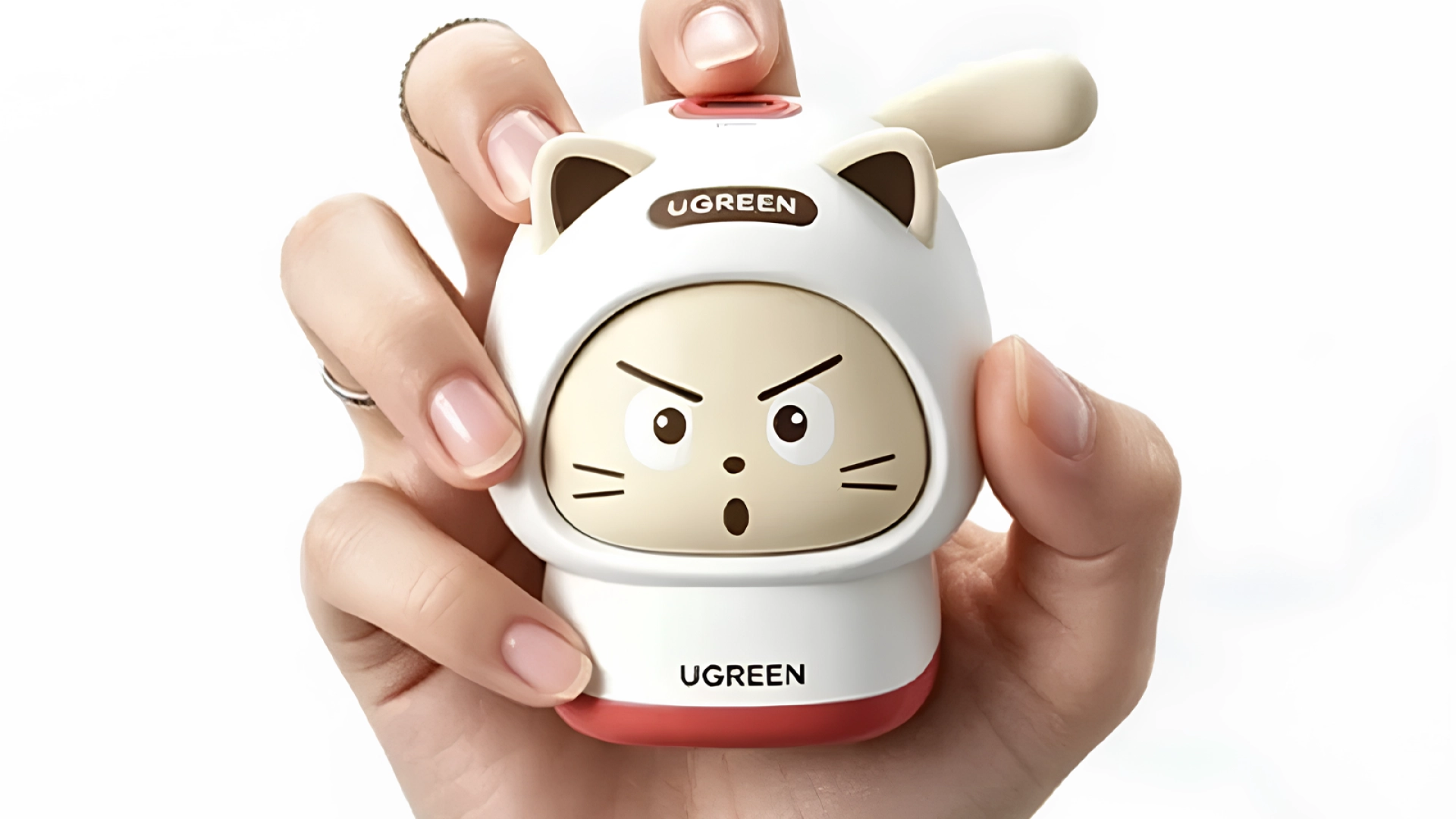 Ugreen выпустила в Китае GaN-зарядку на 45 Вт в виде злой кошки