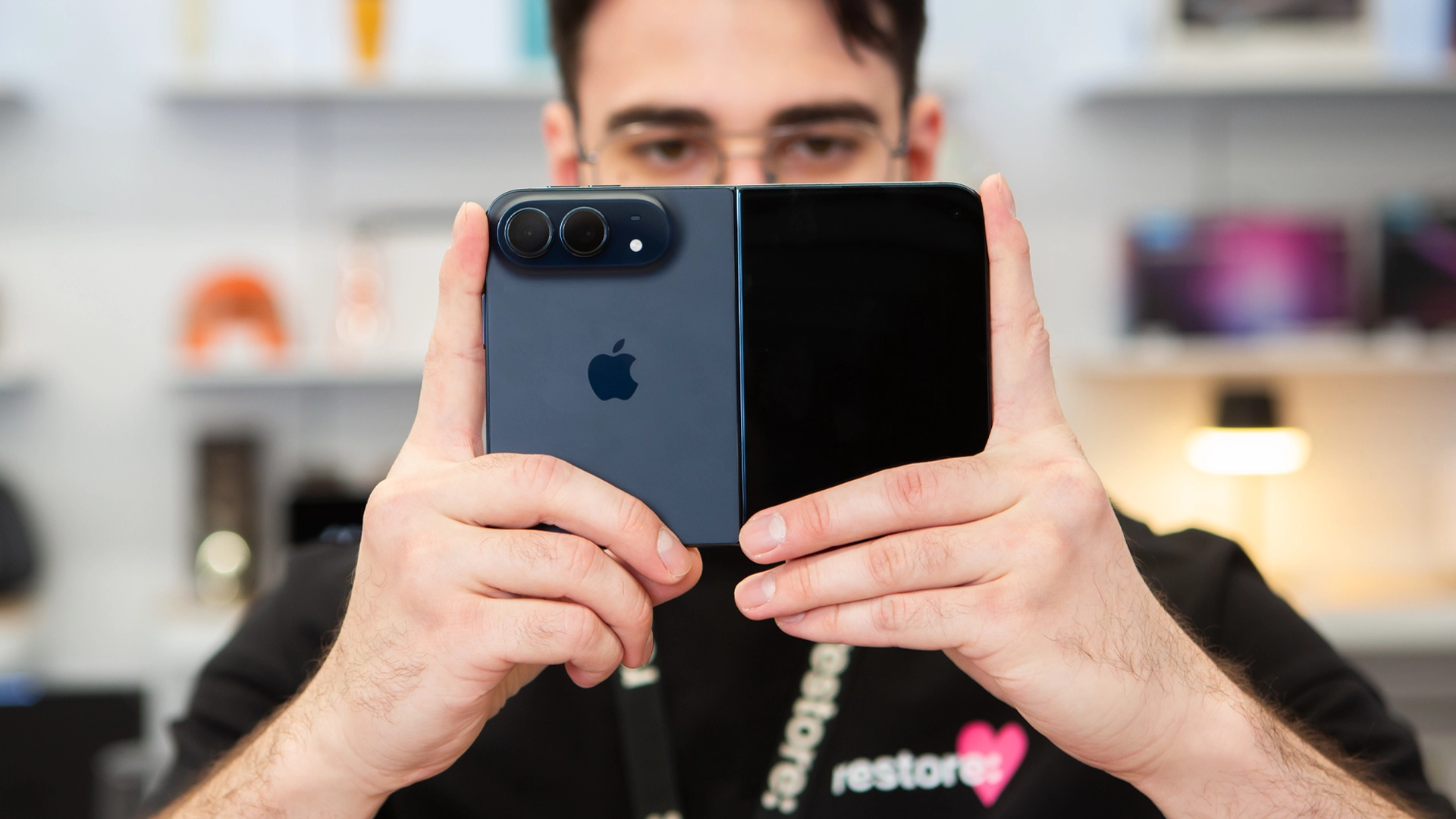 restore: первым в России привёз iPhone Duo — до старта мировых продаж
