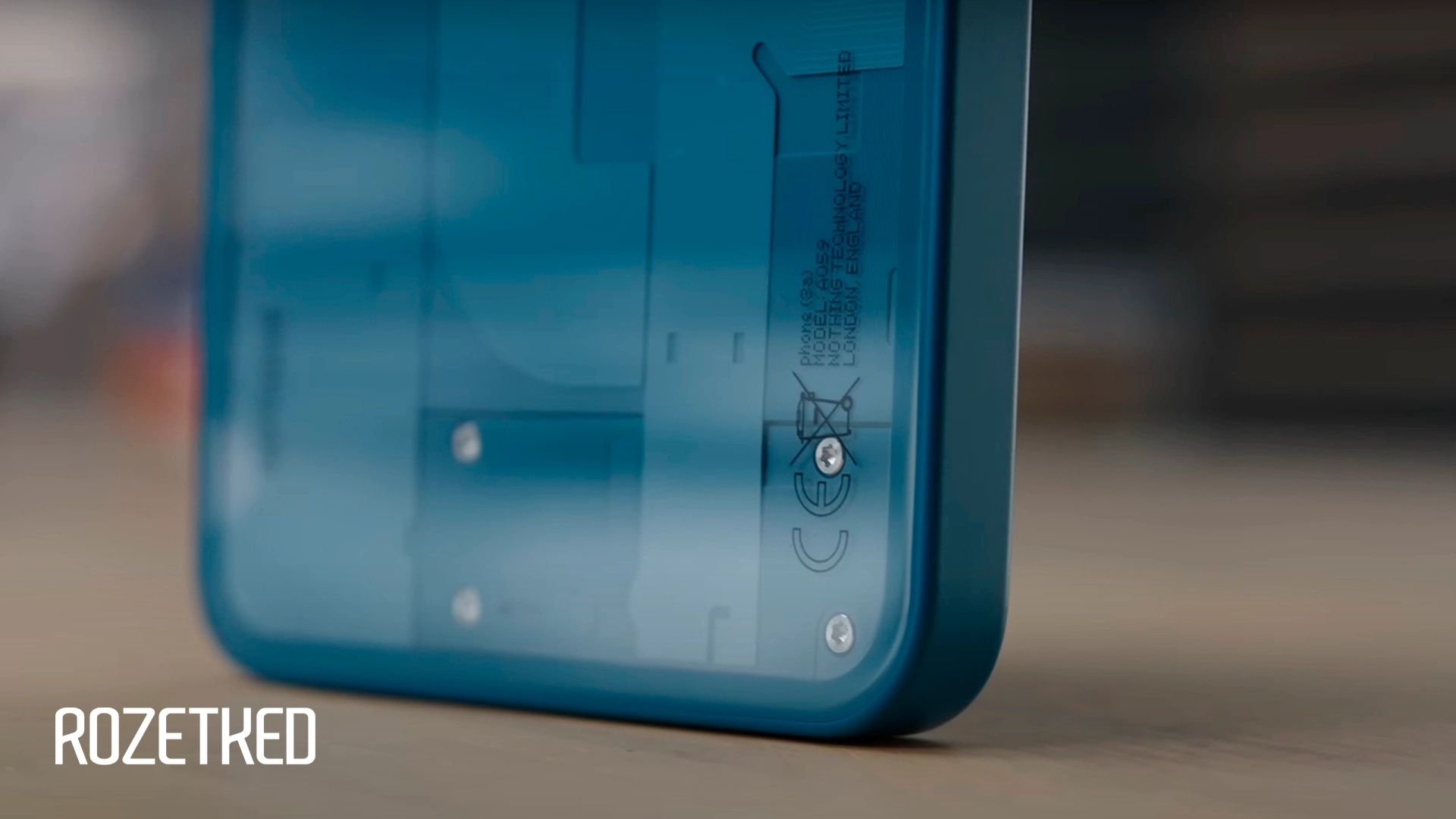 Nothing начала постепенно раскрывать дизайн Phone (3)