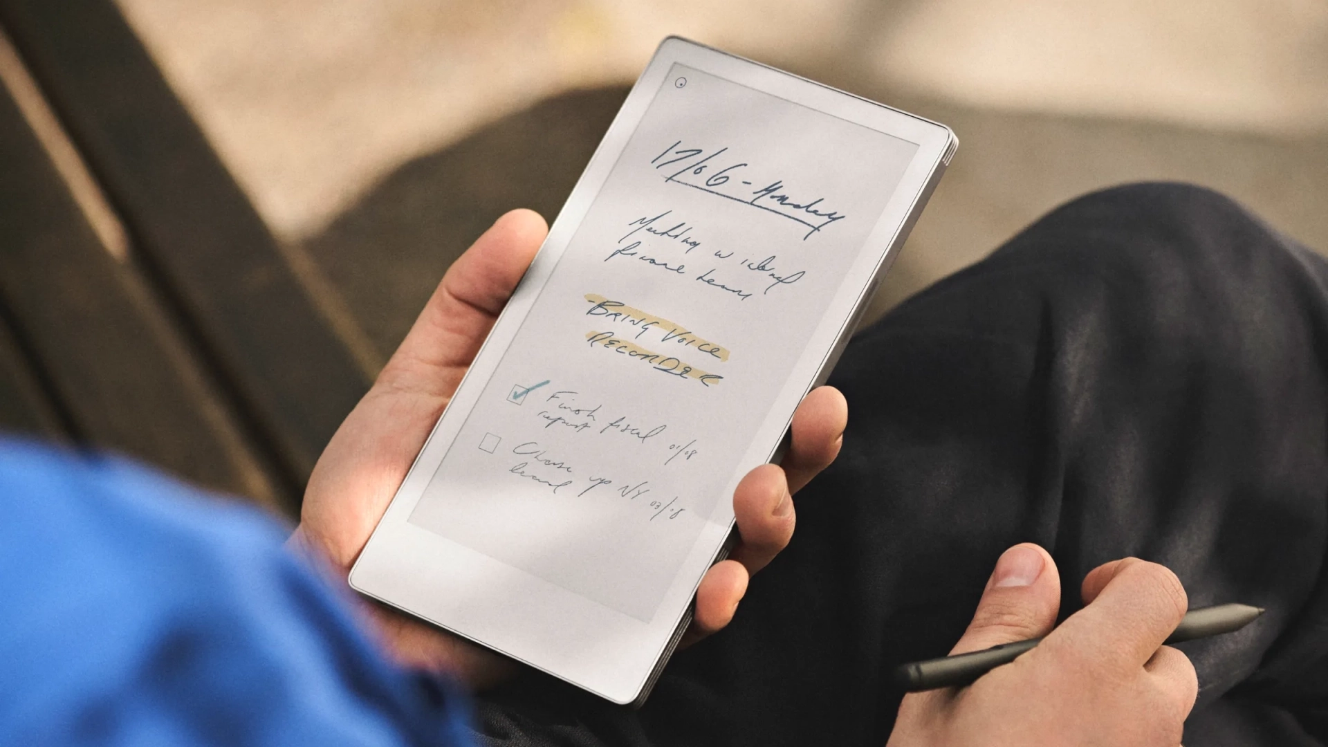 Remarkable представила карманный блокнот Paper Pro Move