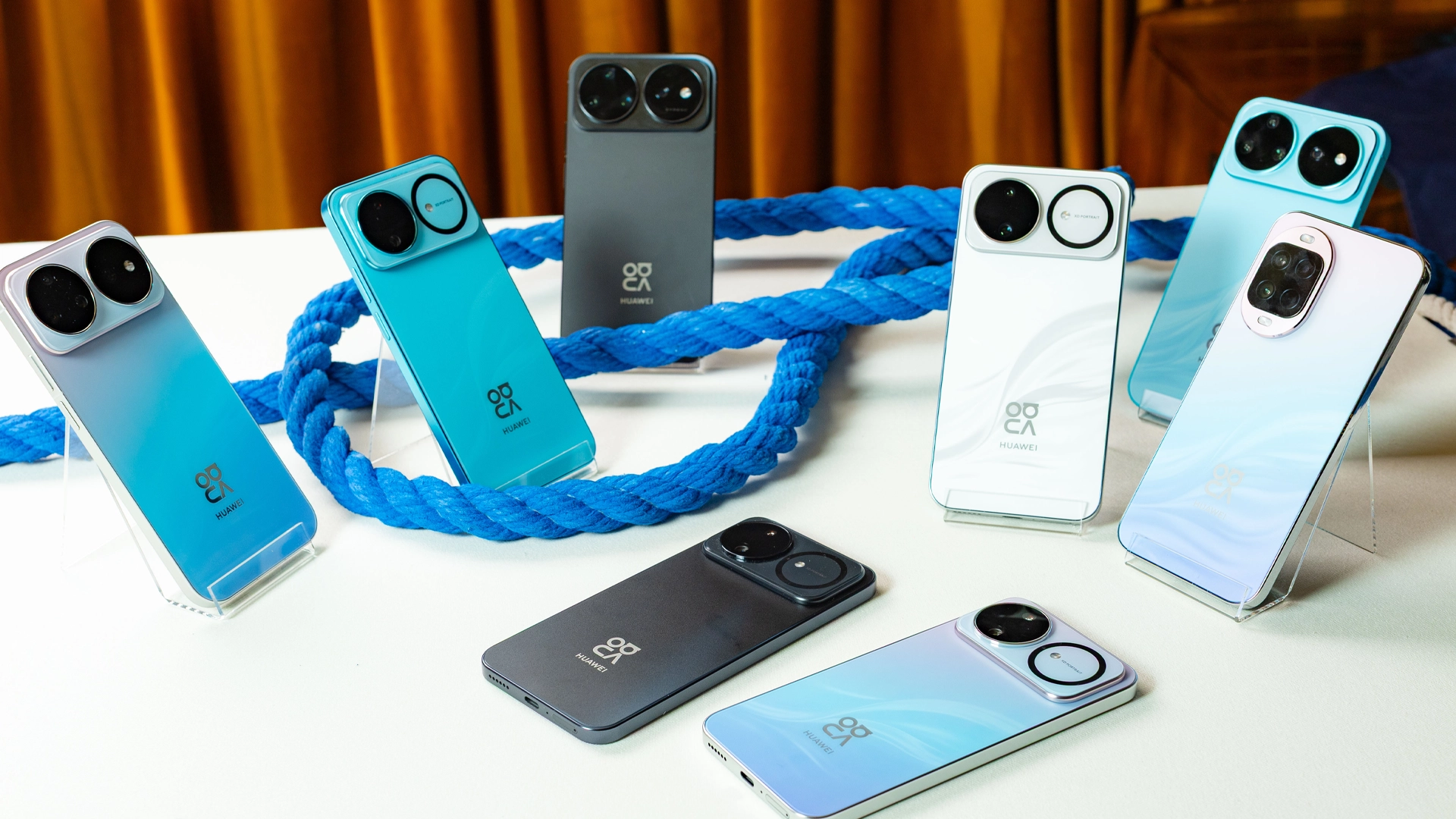 В России стартовали продажи Huawei nova 16s и наушников FreeBuds Neo