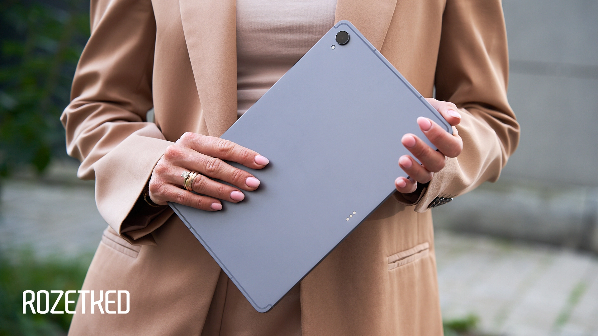 Обзор Samsung Galaxy Tab S11: тонкая грань между игрушкой и рабочим инструментом