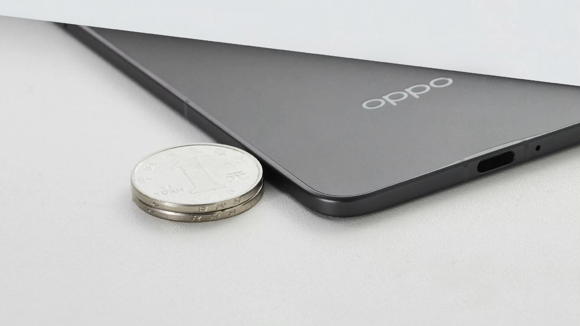 Со складным сверхтонким смартфоном Oppo Find N5 можно будет плавать под водой и снимать