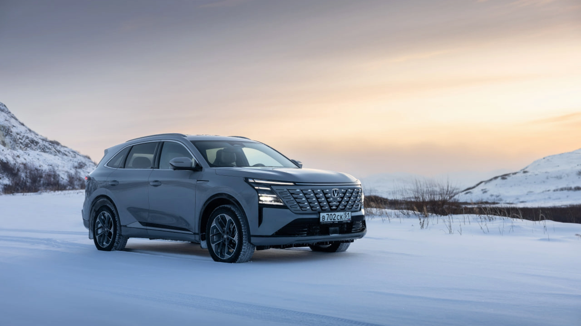 В России стартовали продажи обновлённого кроссовера CS75 Plus — по цене от 4,1 млн рублей