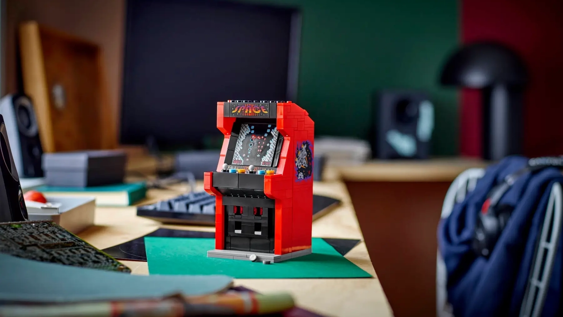 Lego выпустит миниатюрный аркадный автомат с секретной комнатой