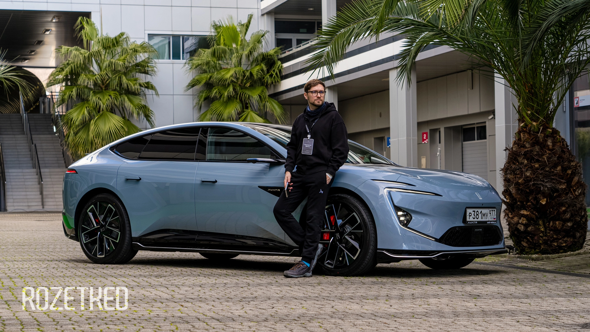 Быстрый тест-драйв Avatr 12. Гран-купе из будущего