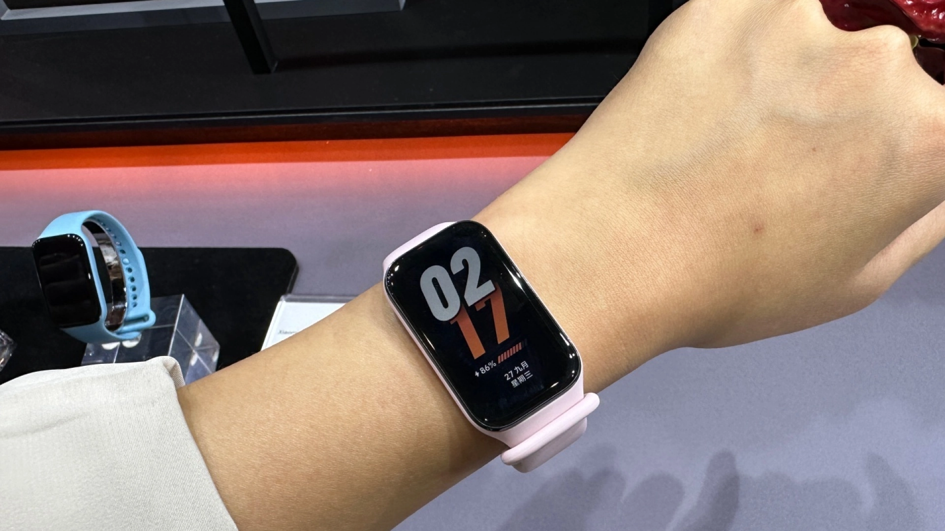 На рендерах показали Xiaomi Band 9 Active