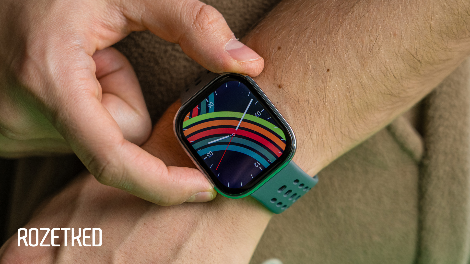 Обзор Amazfit Bip 6: две недели без розетки и 140 видов спорта
