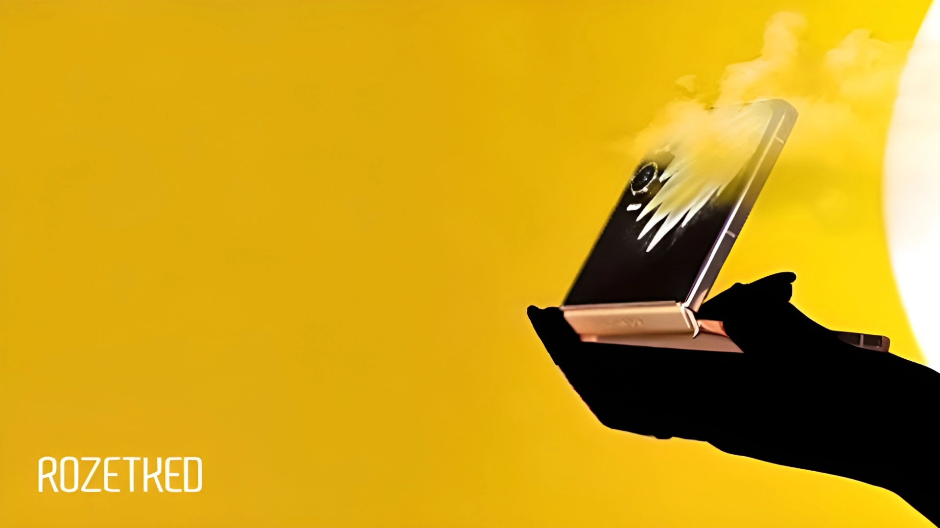 Tecno покажет новые «раскладушки» Phantom V Fold 2 и Phantom V2 Flip в конце лета