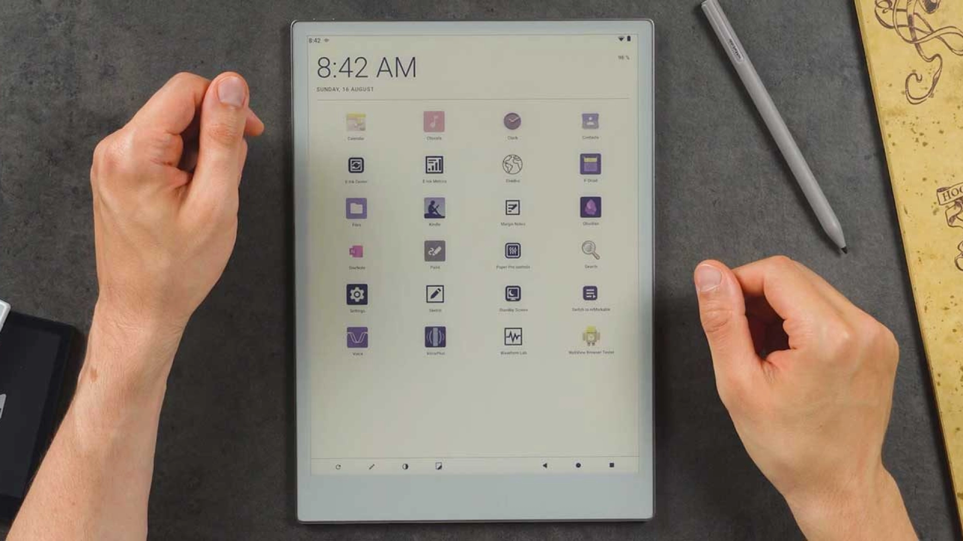 YouTube-блогер запустил Android 13 на reMarkable Paper Pro — планшете с E-Ink