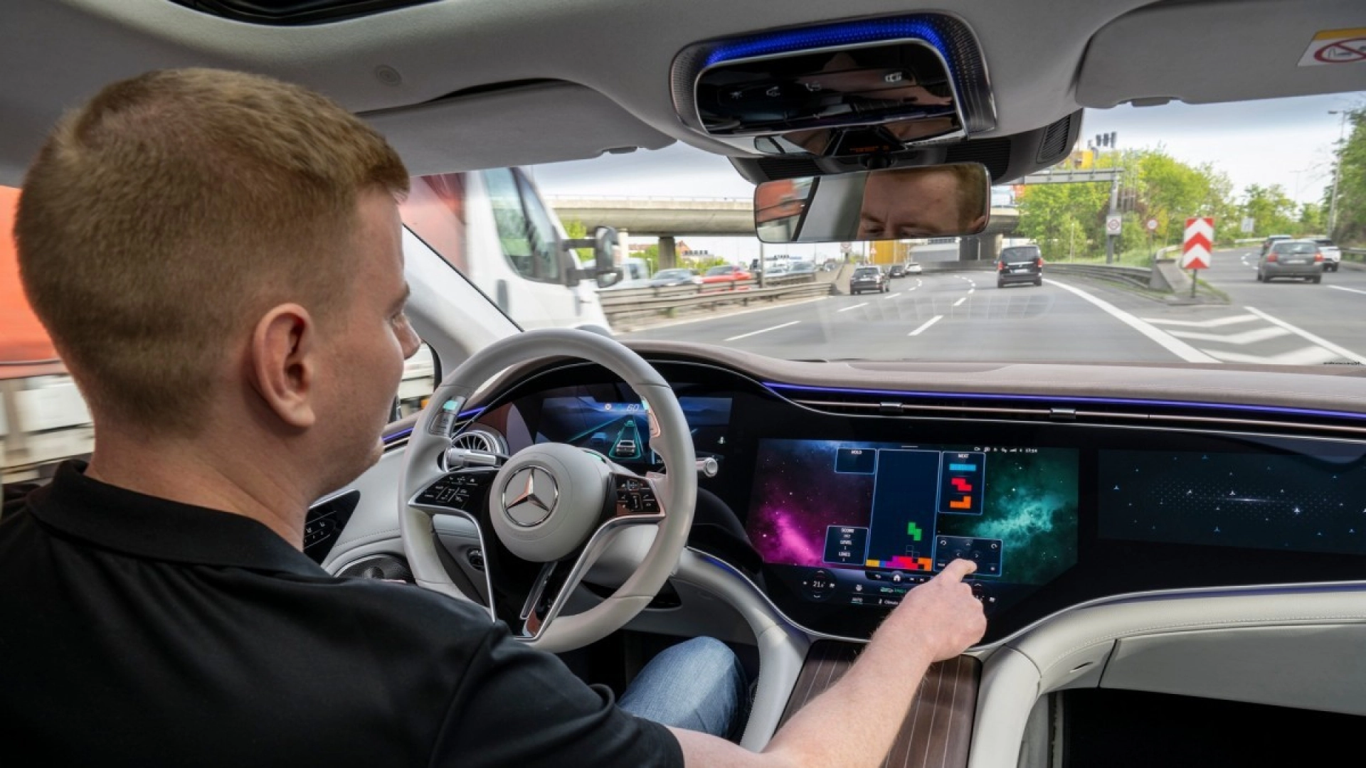 Mercedes отказывается от автопилота 3-го уровня в новом S-Class