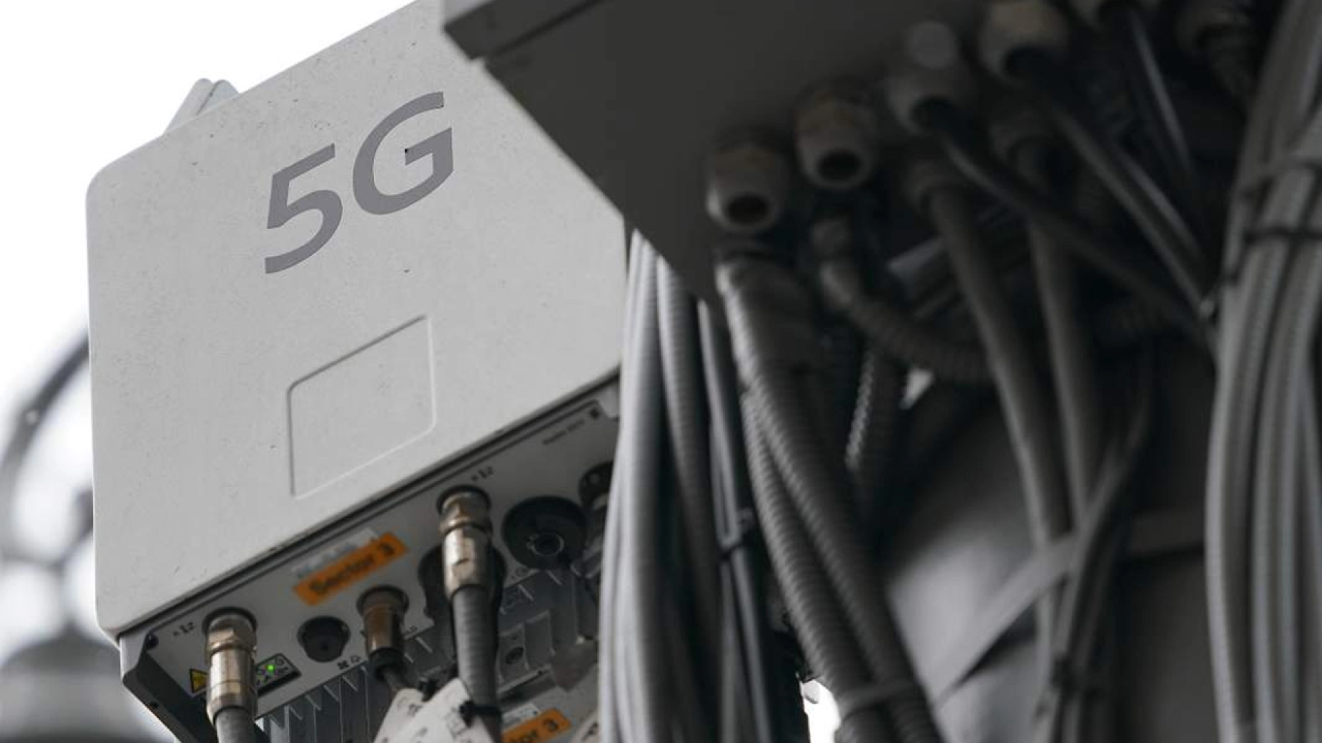СМИ: скорость мобильного интернета в России выросла на 20% после запуска 5G