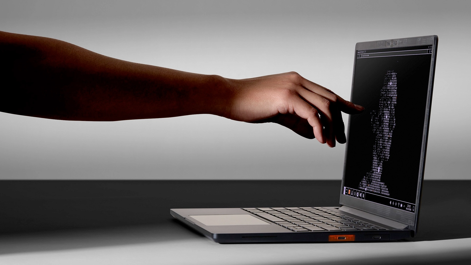 Framework представила Laptop 13 Pro — «MacBook Pro для пользователей Linux»