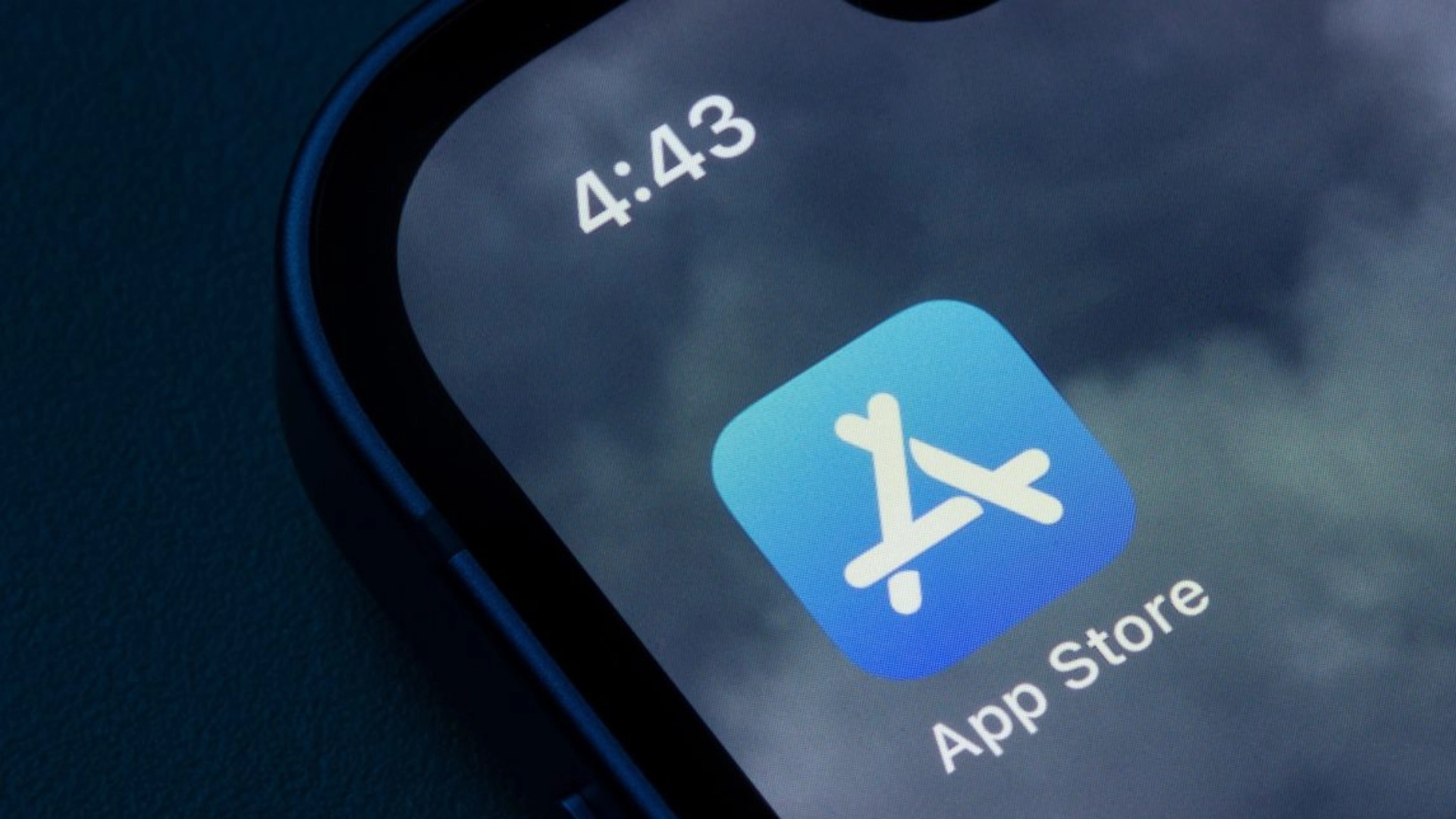 Apple начала использовать ИИ‑теги в App Store