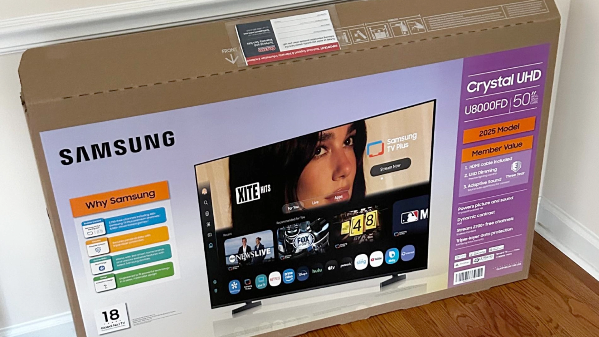 Дуа Липа подала в суд на Samsung — за её изображения на коробках телевизоров