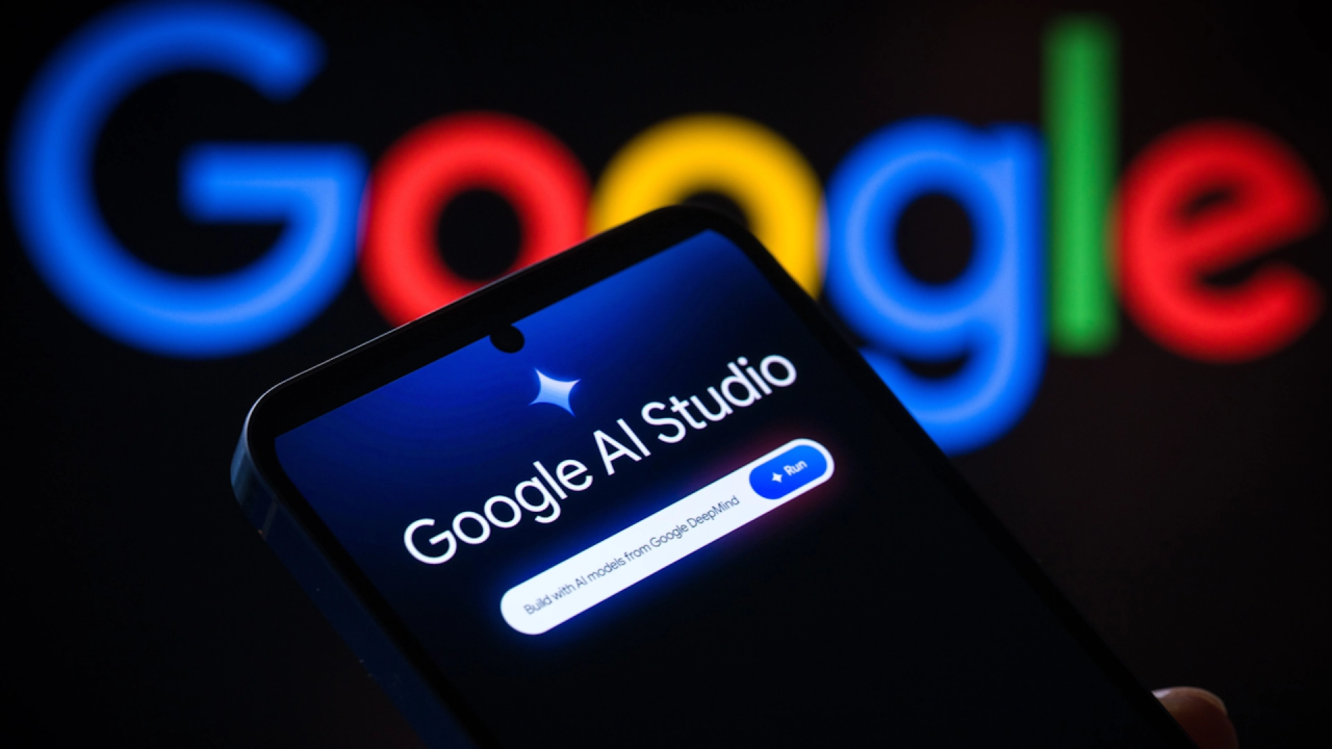 Выпуск приложения Google AI Studio для iOS и Android отменили — его функции будут доступны в Gemini