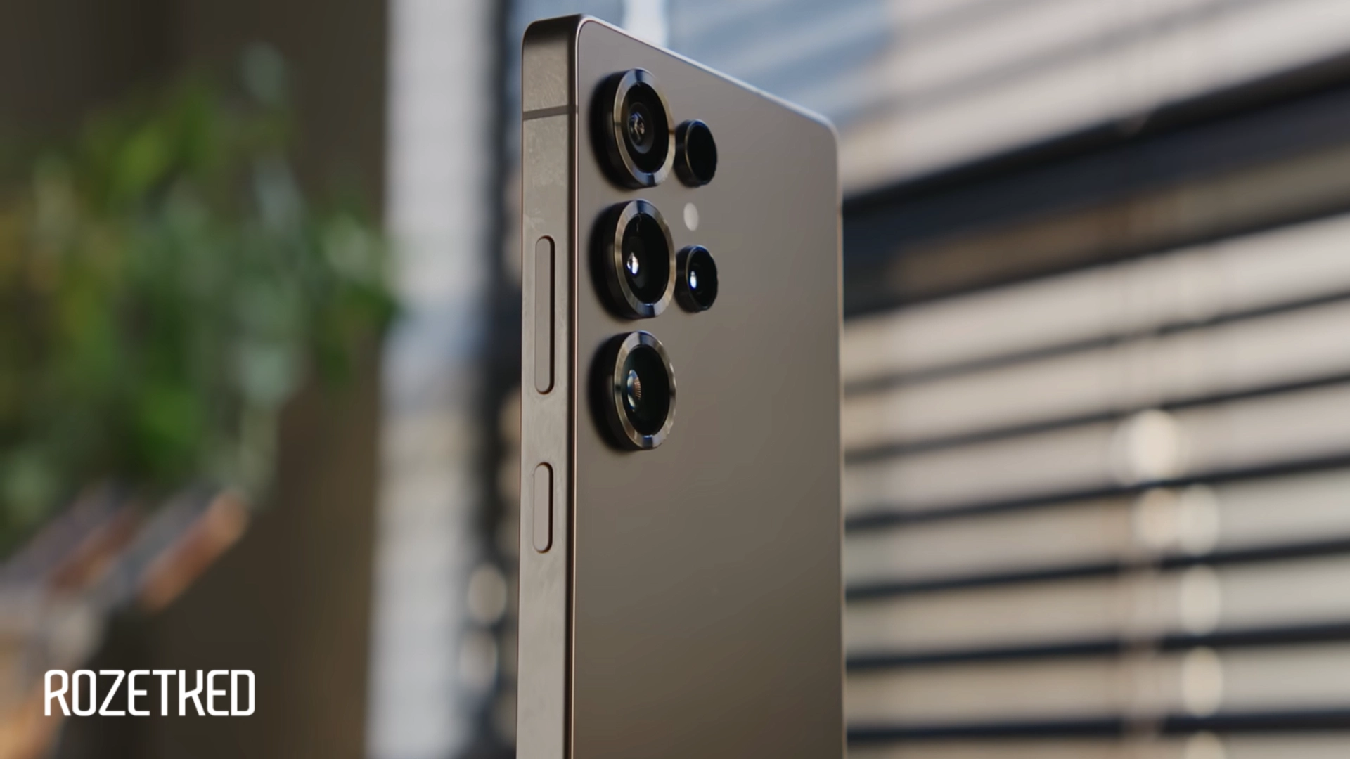 Samsung отказывается продавать память Samsung