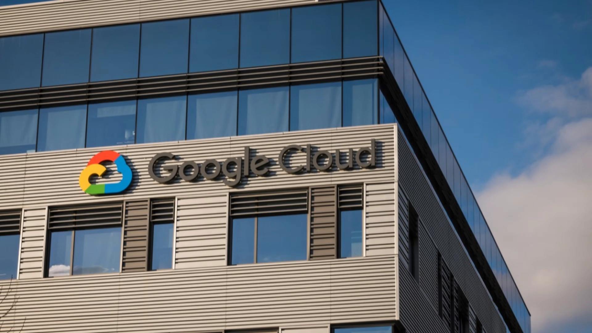 Инженер Google устроил отказ облачной инфрастуктуры, по ошибке отключив кабели