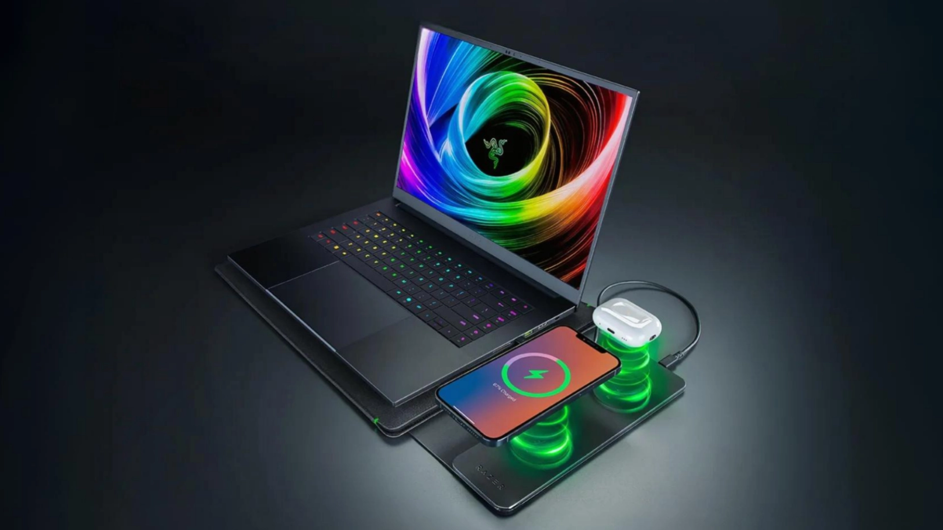 Razer выпустила в продажу ноутбучный чехол с беспроводной зарядкой