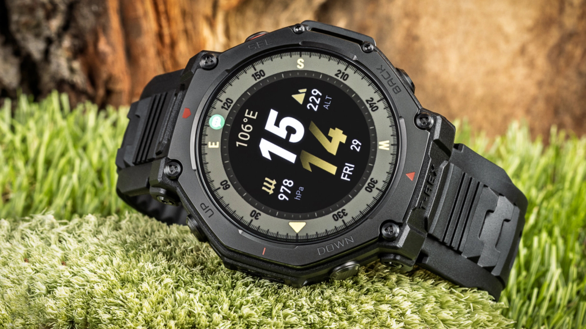 Amazfit представила смарт-часы T-Rex 3 Pro с титановым корпусом и фонариком