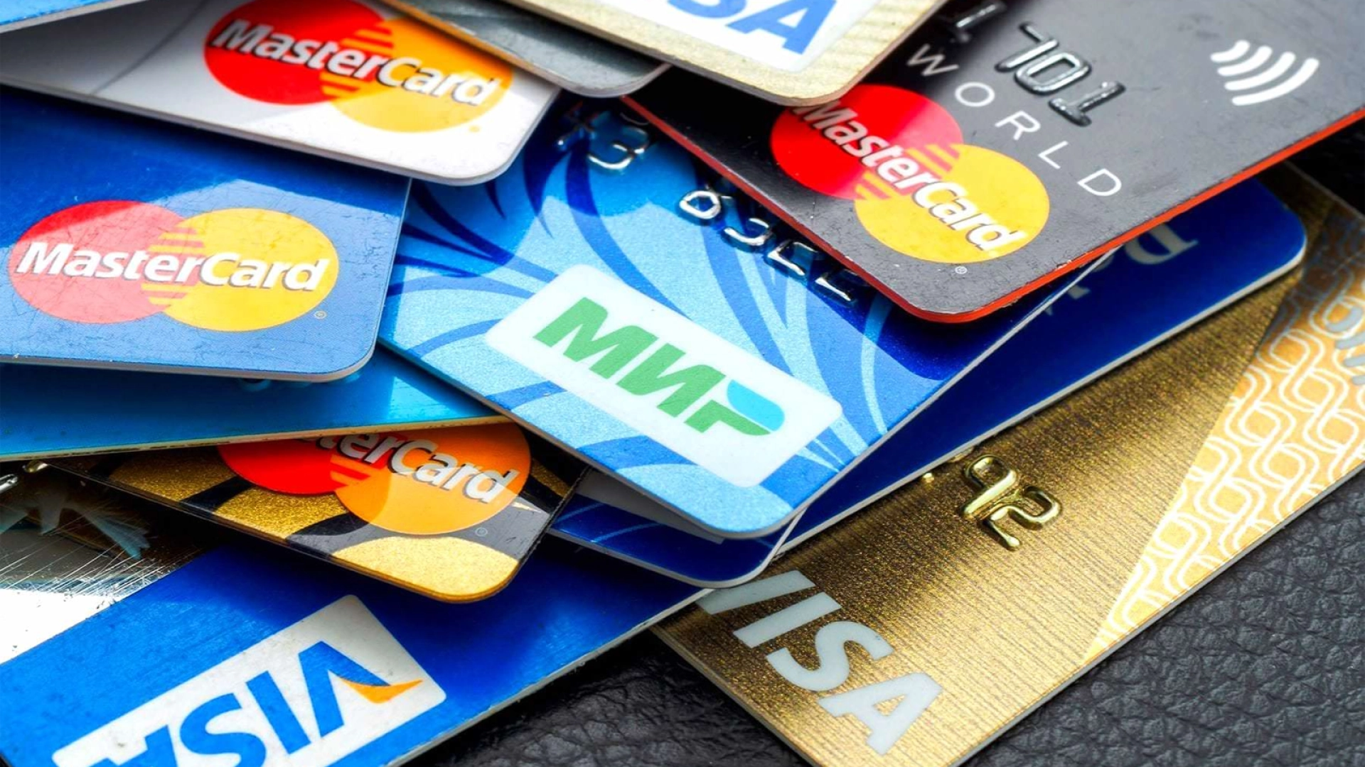 ЦБ РФ создаст единый реестр банковских карт каждого россиянина — в течение года