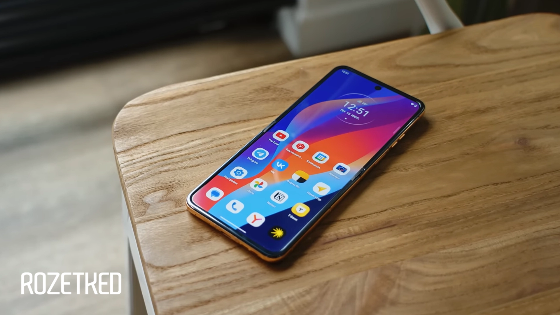 Складные смартфоны Motorola Razr 70 будут анонсированы 29 апреля