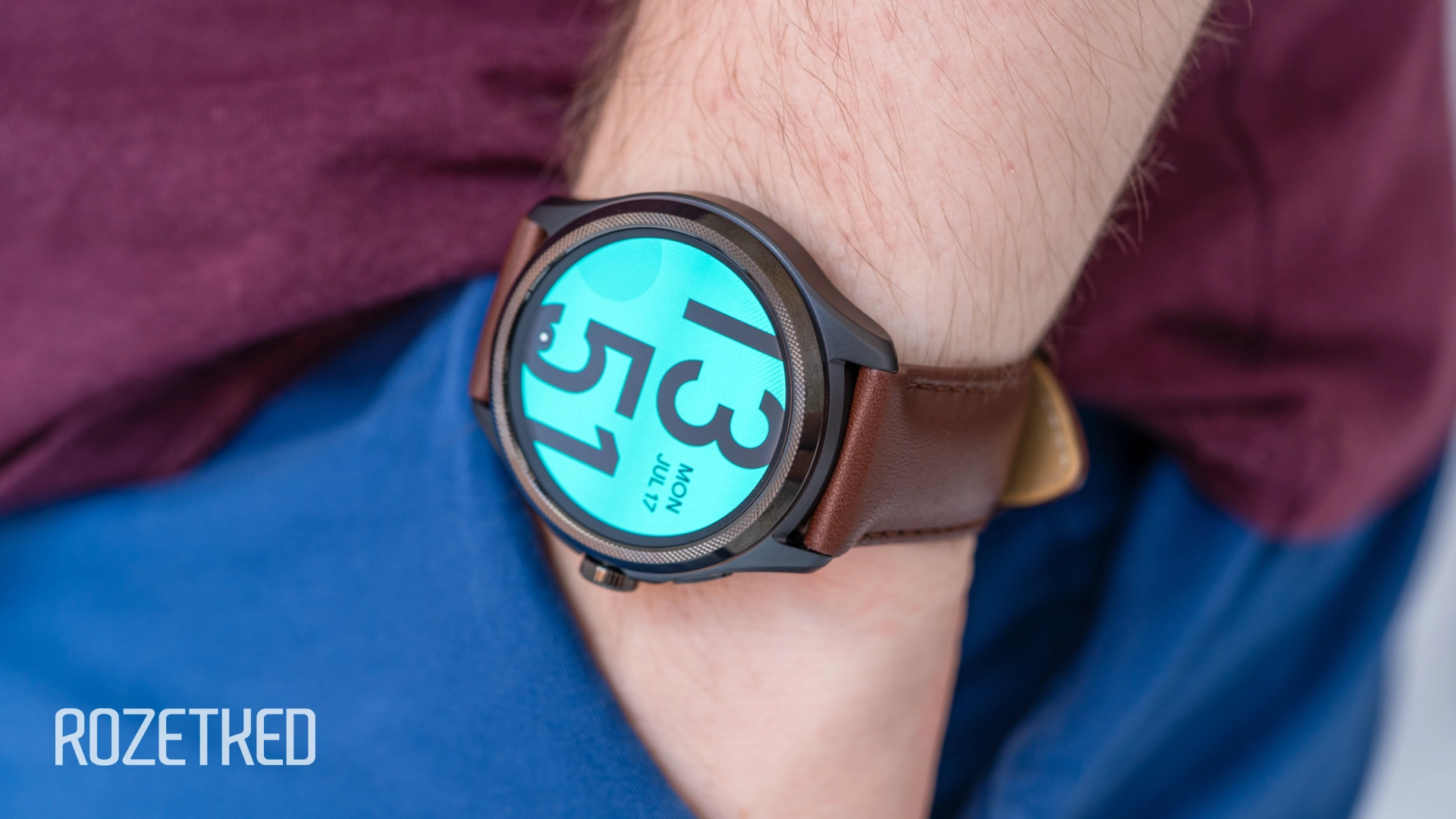 Умные часы от малоизвестных производителей возглавили топ продаж в России