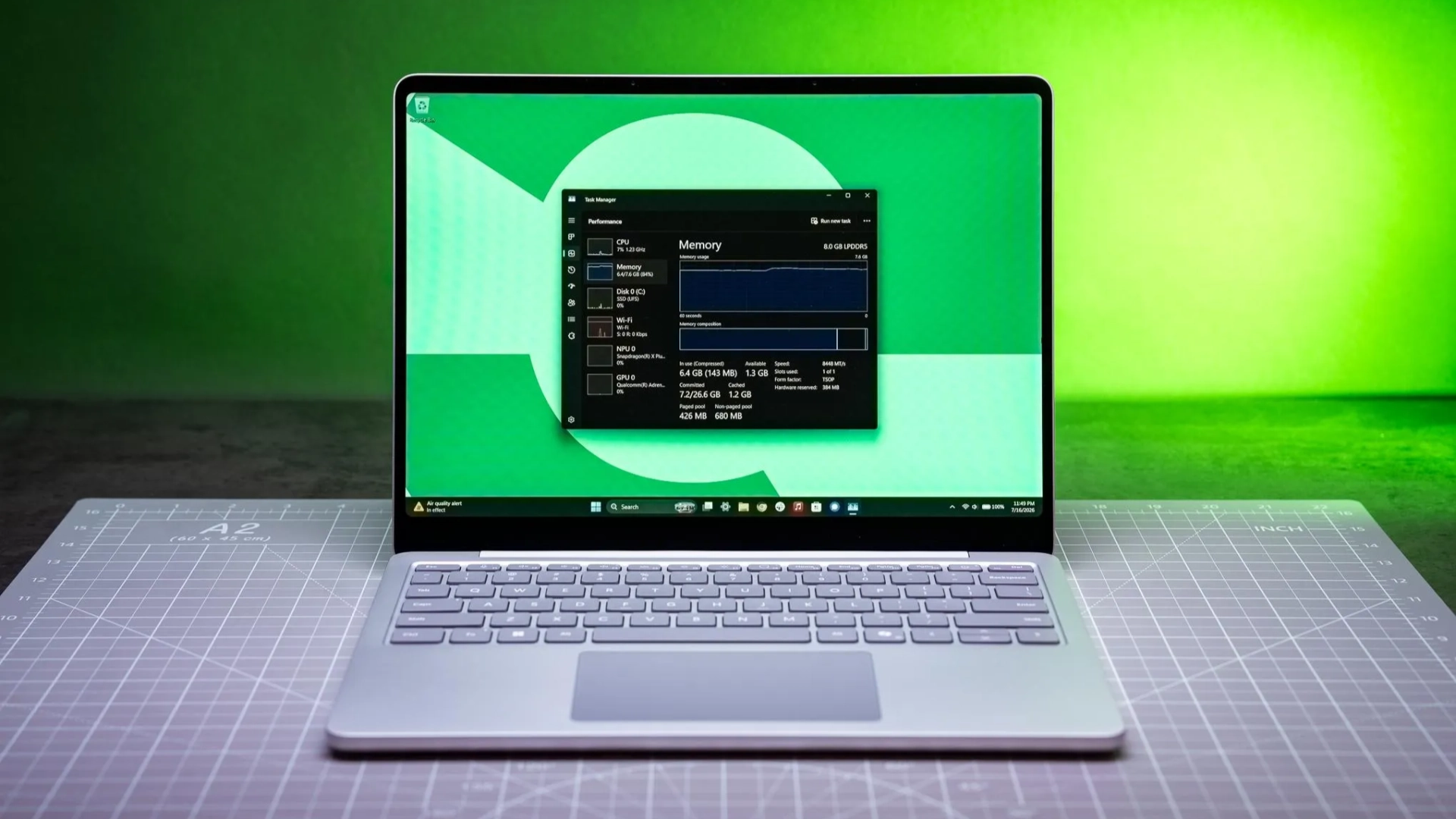 Вышли обзоры нового Surface Laptop 13 с 8 ГБ ОЗУ — всё плохо