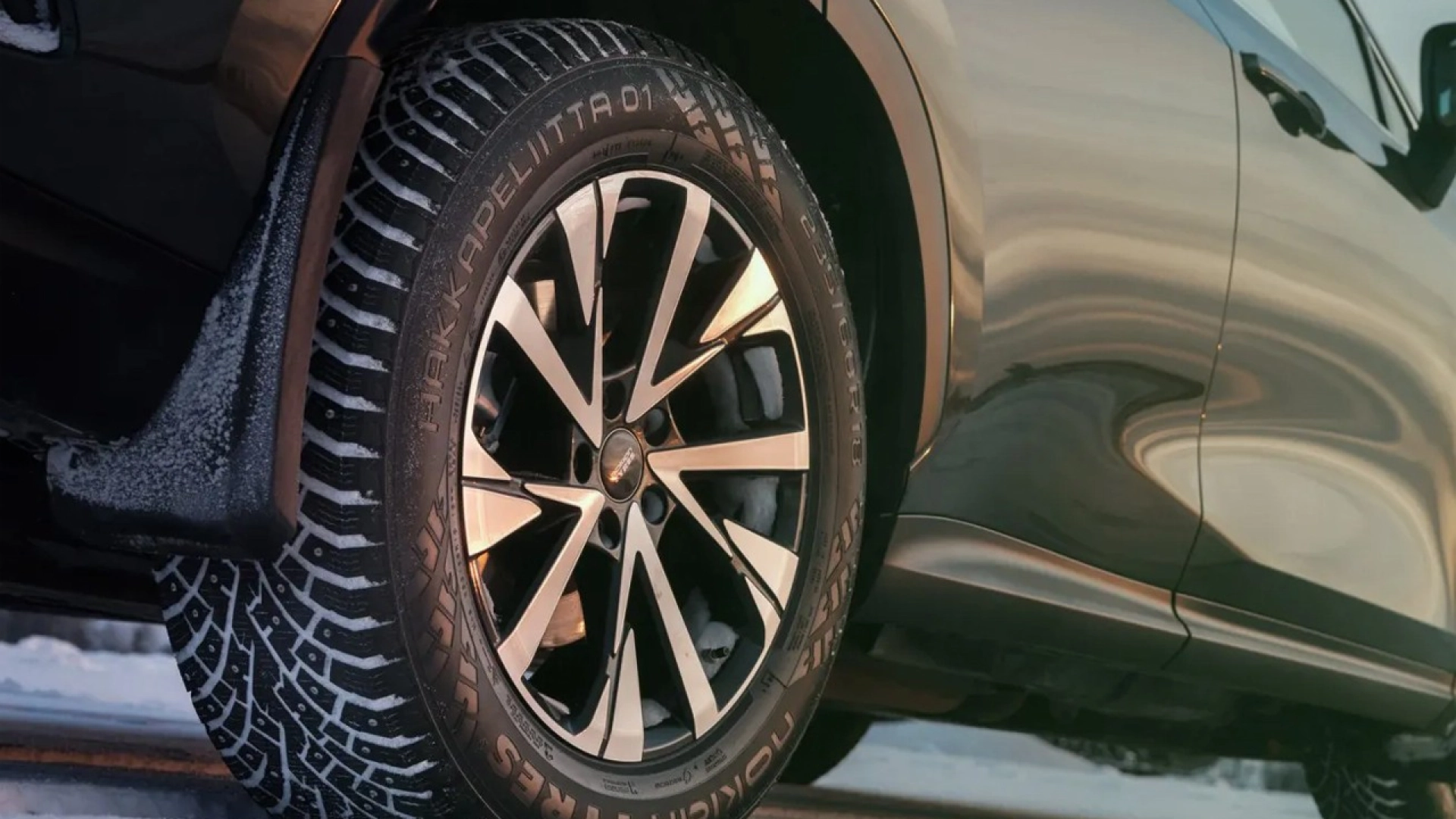 Nokian представила серийные шины с выдвижными шипами — как у Джеймса Бонда