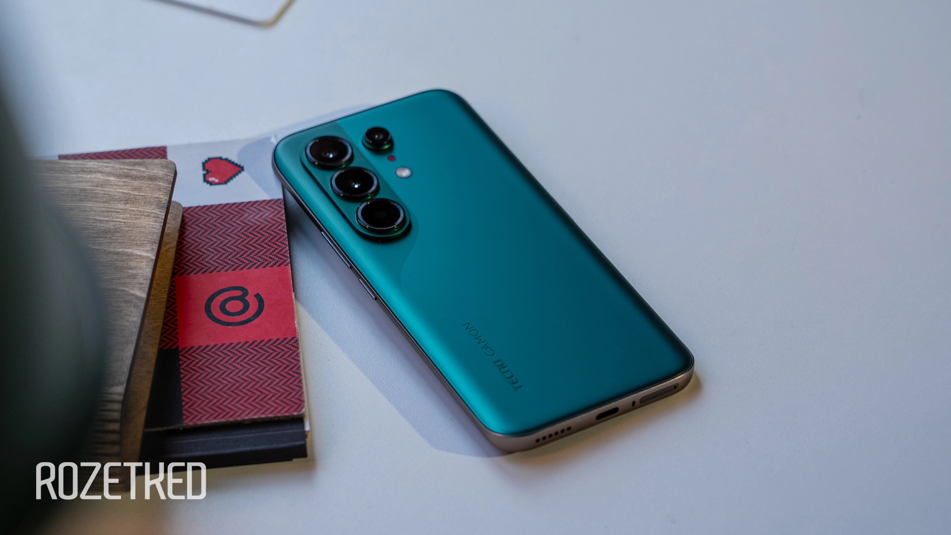 Обзор Tecno Camon 50 Ultra: эстетичный субфлагман с новым именем