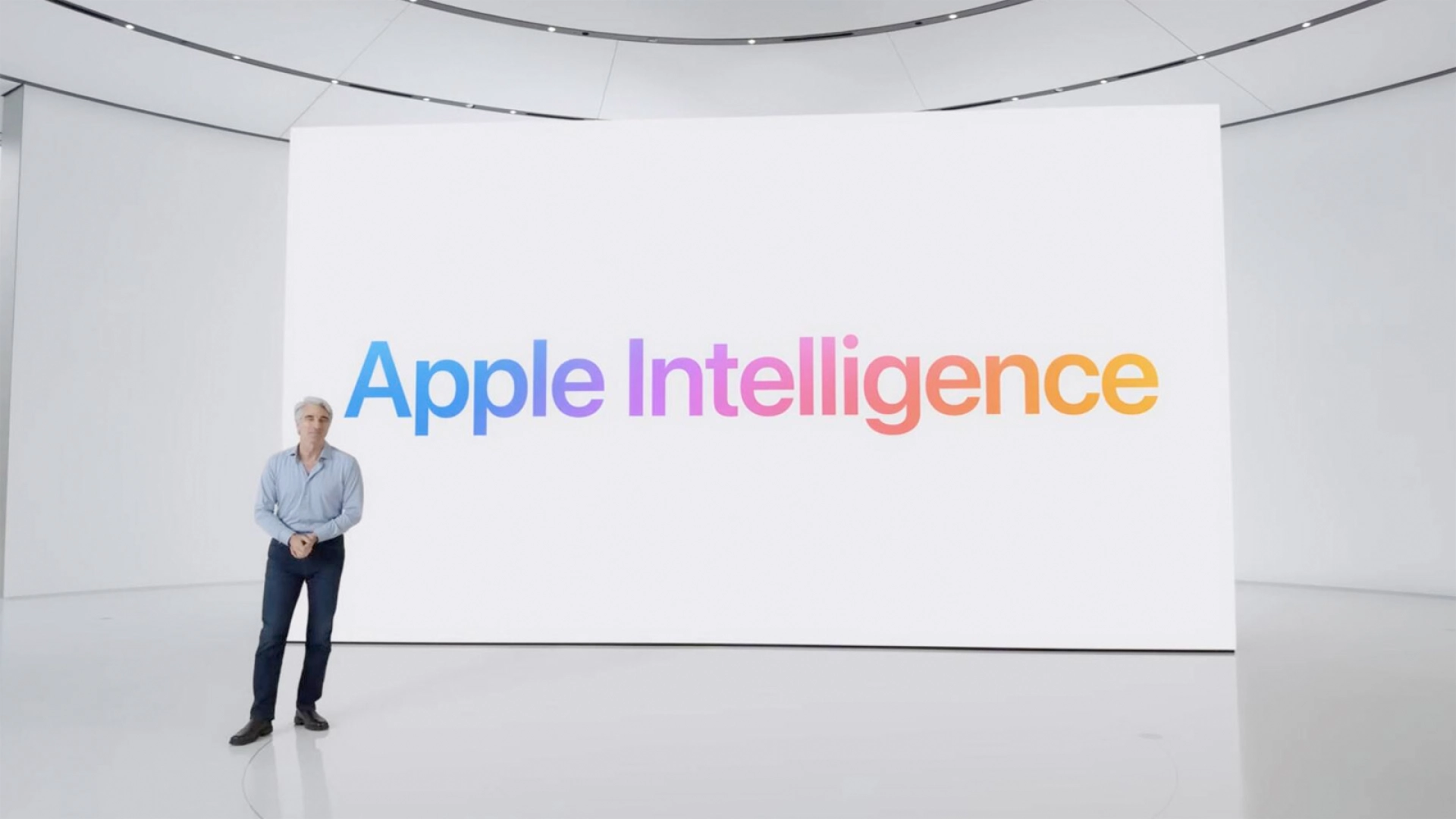 Тим Кук рассказал, что умную Siri выпустят «в следующем году»