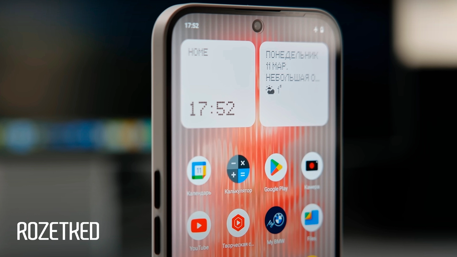 Новый смартфон Nothing впервые показали на «живом» фото