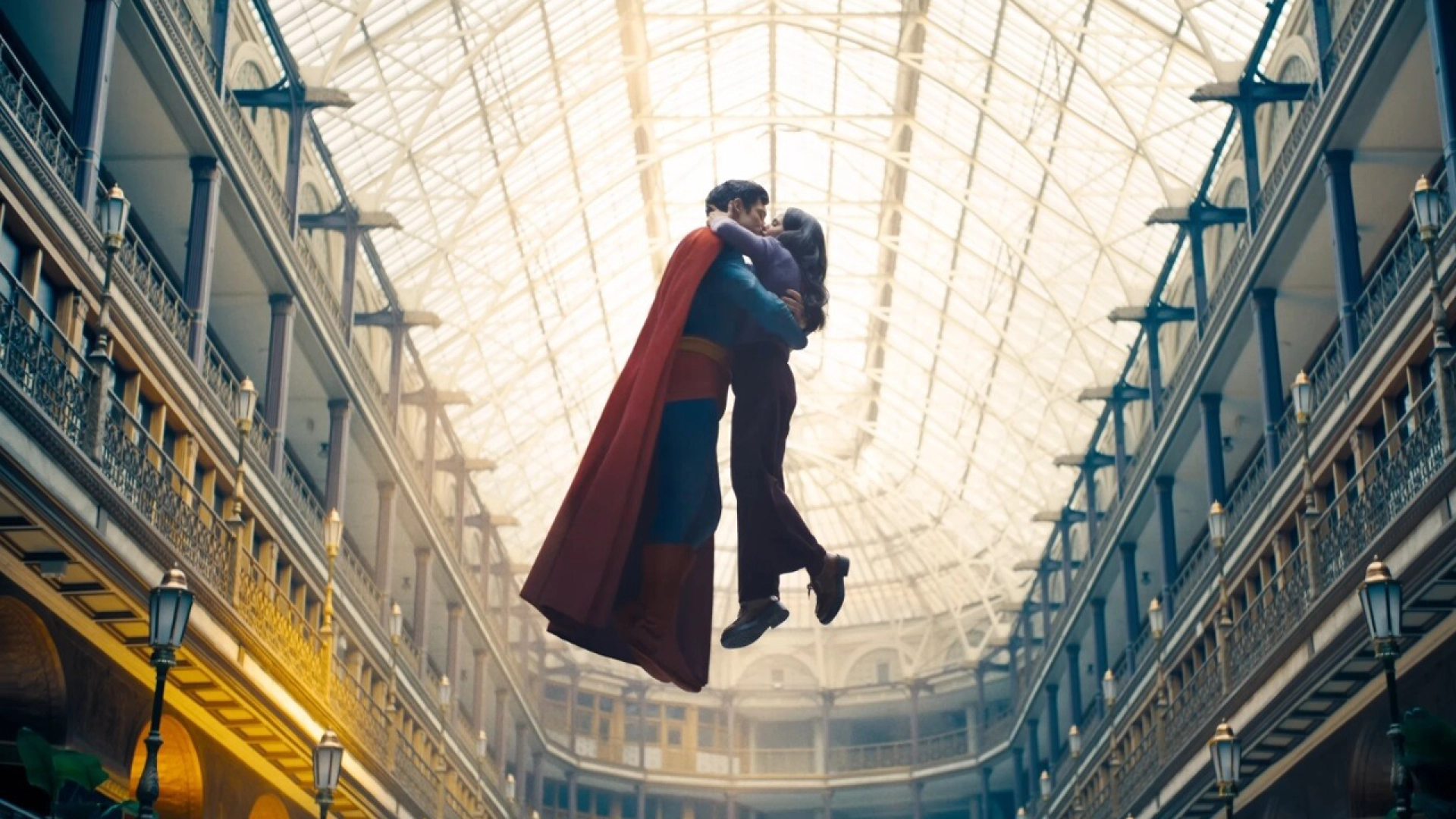 «Супермен» продолжает лидировать в прокате — сборы превысили 406 млн долларов