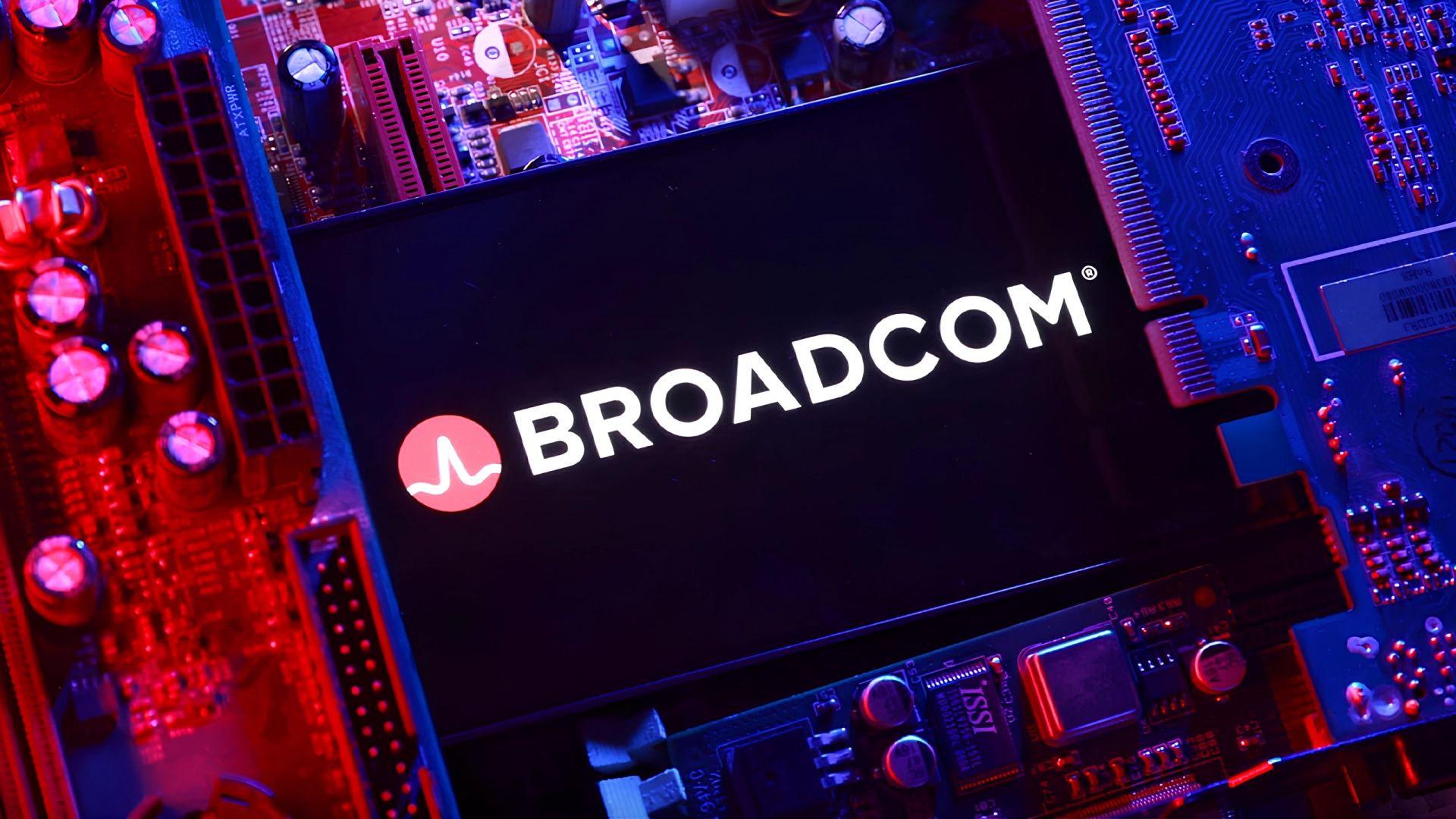 СМИ: OpenAI готовится к старту производства собственного ИИ-чипа в 2026 году