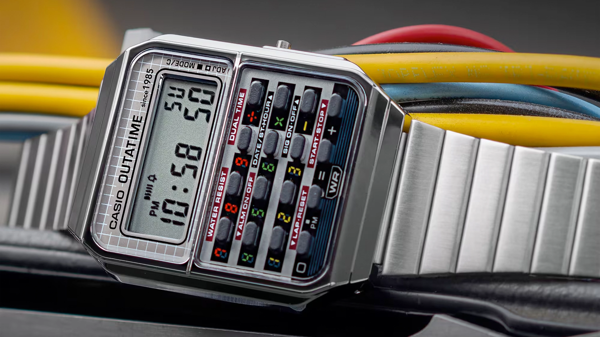 Casio перевыпустила часы CA-53 — в честь 40-летия «Назад в будущее»