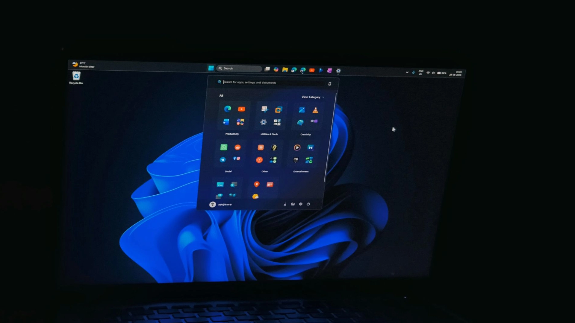 Вышло предварительное обновление Windows 11 с возможностью перемещать «Панель задач»