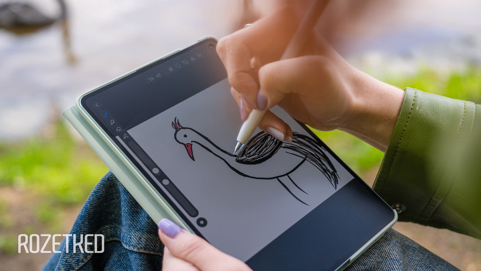 Семь сценариев, где пригодится компактный планшет Huawei MatePad Mini