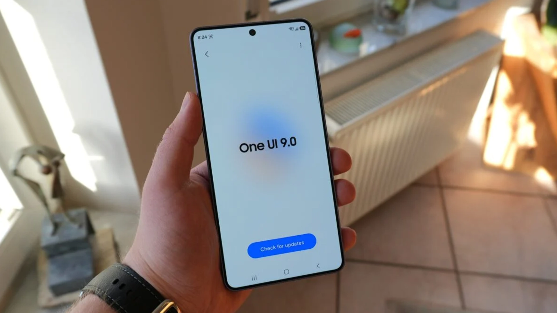 В сеть попала ранняя сборка OneUI 9