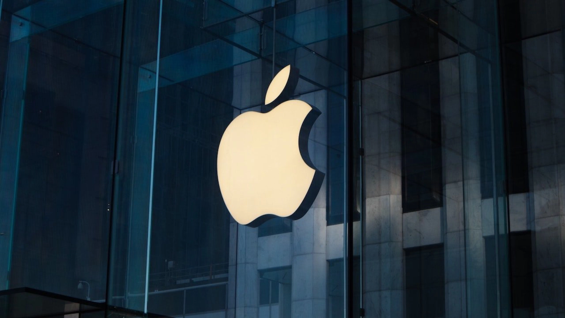 ФАС выдала Apple предупреждение в связи с «дискриминационными условиями для российских поисковых систем»
