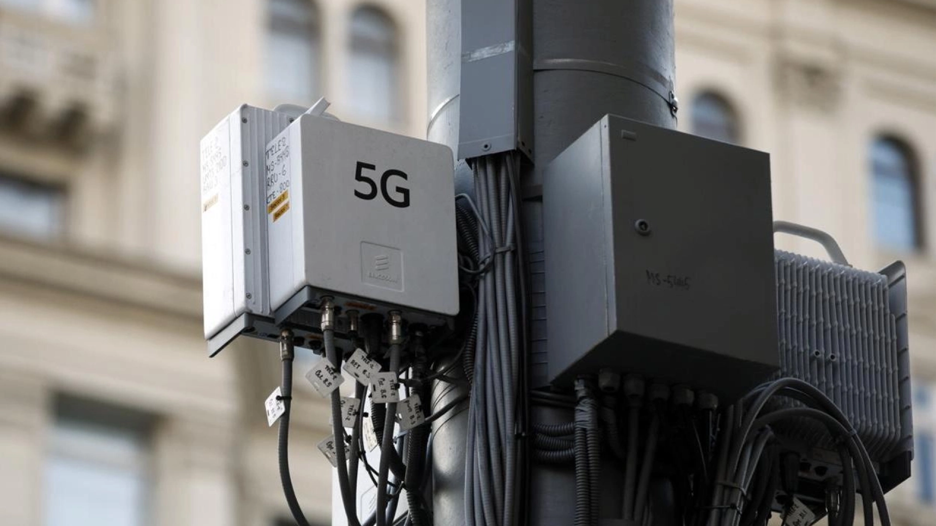 СМИ: в России почти нет смартфонов с поддержкой отечественного 5G