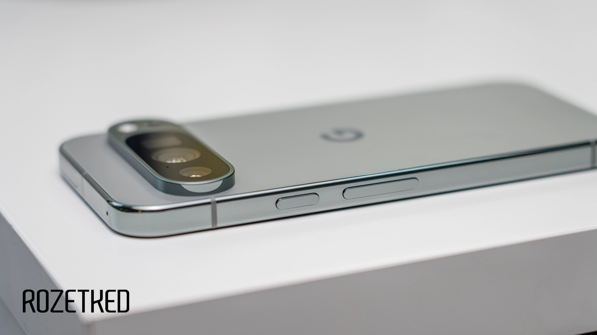 Android Headlines: Pixel 9a представят 19 марта — на два месяца раньше обычного