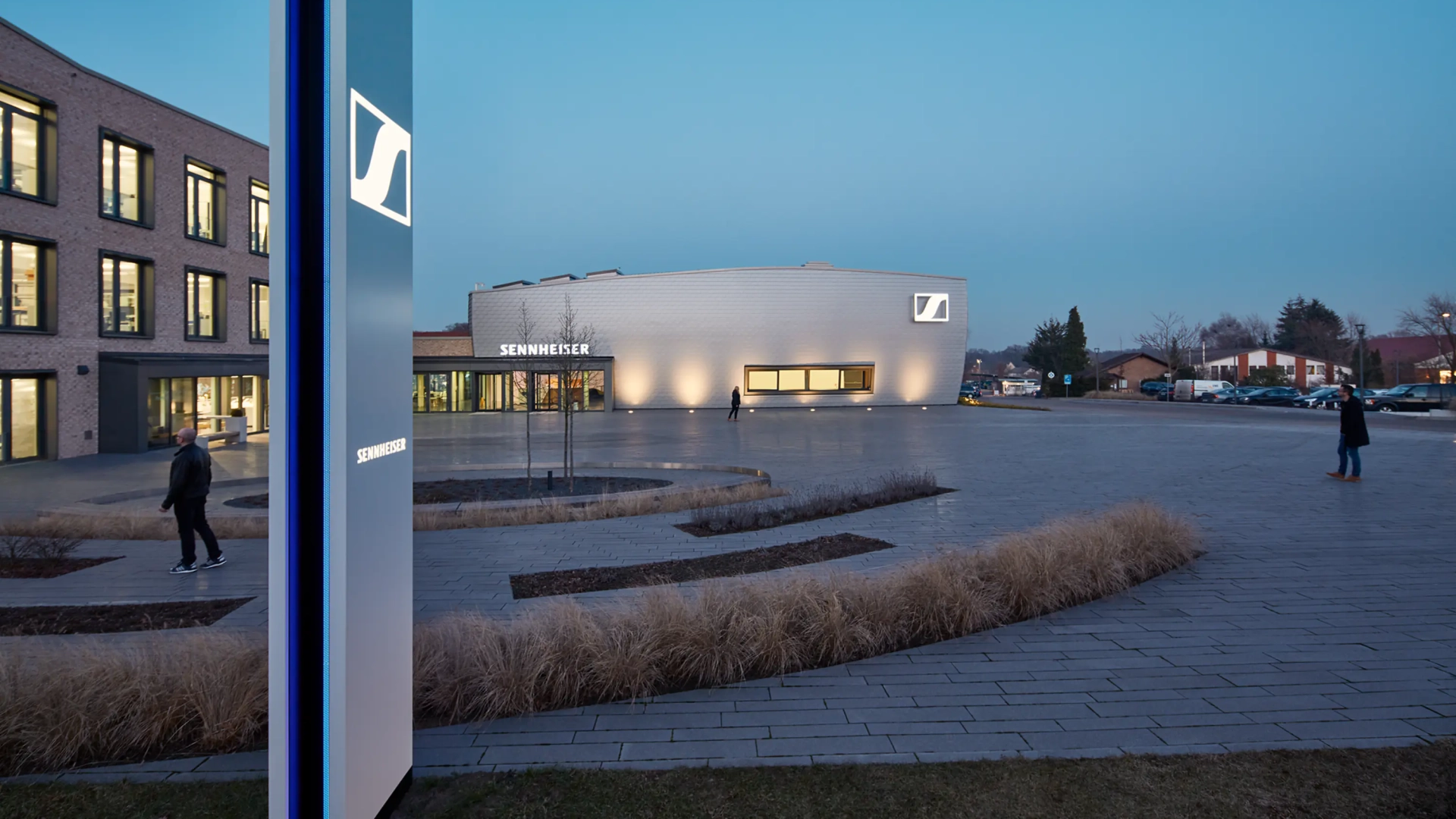 Sennheiser cнова выставлена на продажу — уже второй раз за 5 лет