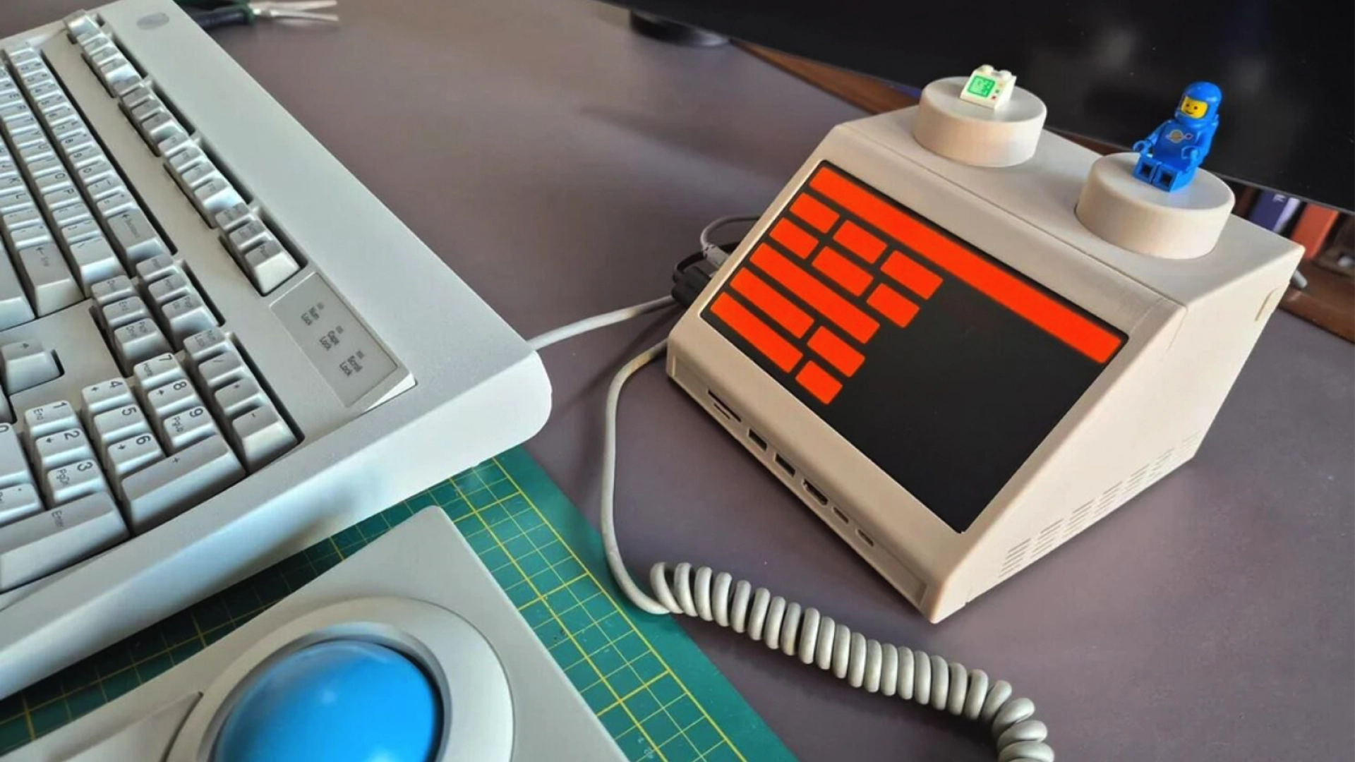 Инженер-энтузиаст превратил деталь LEGO в полноценный компьютер на базе Mac mini