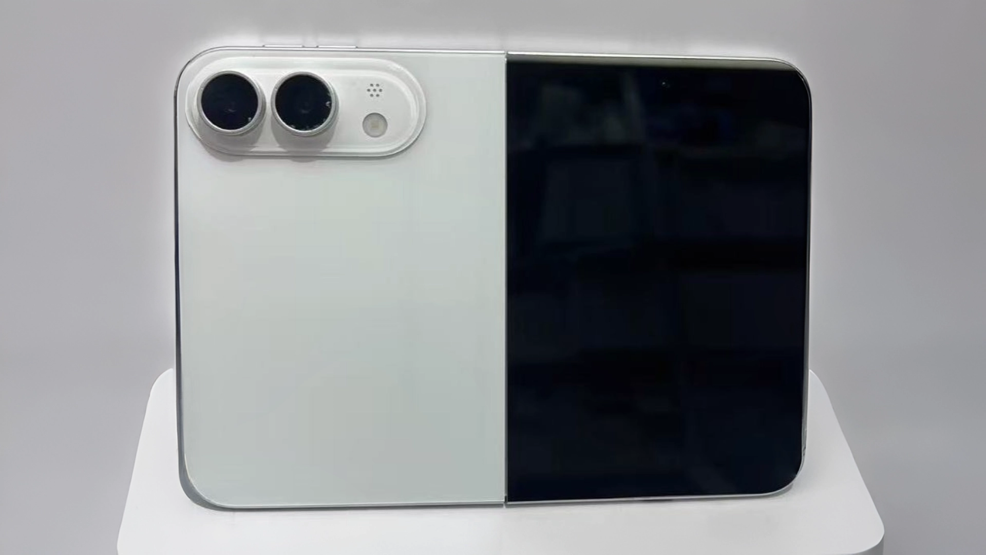 Инсайдер поделился финальным дизайном iPhone Ultra