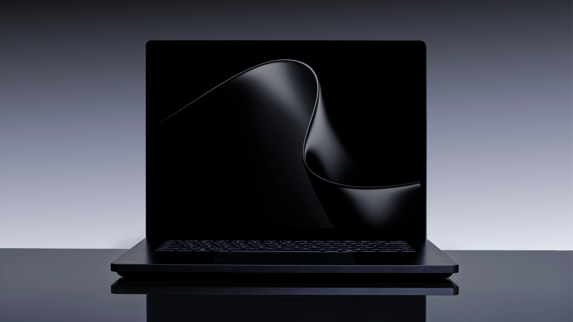 Microsoft анонсировала Surface Laptop Ultra — один из первых компьютеров на RTX Spark