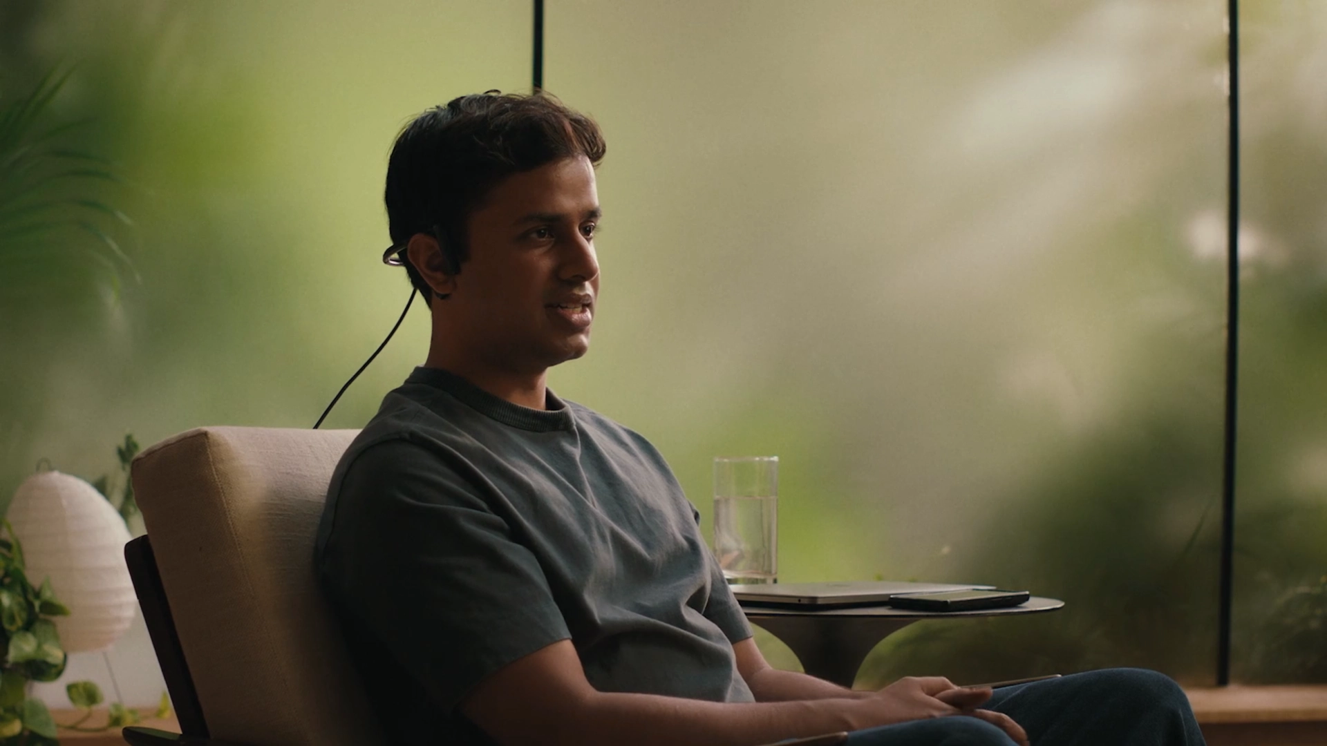 Стартап Alterego разработал устройство для управления интерфейсами при помощи мыслей