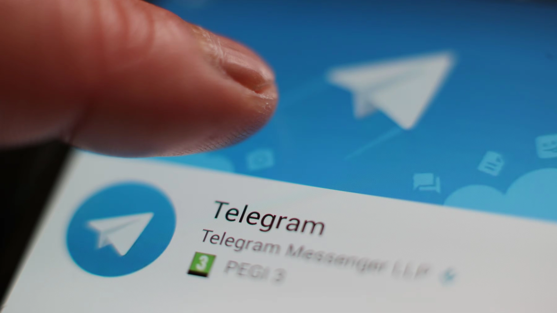 Владельцев Telegram и YouTube каналов могут обязать передавать сведения о себе в Роскомнадзор