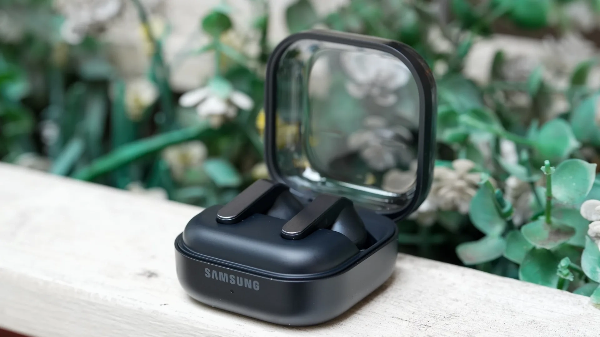 Galaxy Buds 3 Pro и 4 Pro получат функции помощи людям с нарушениями слуха