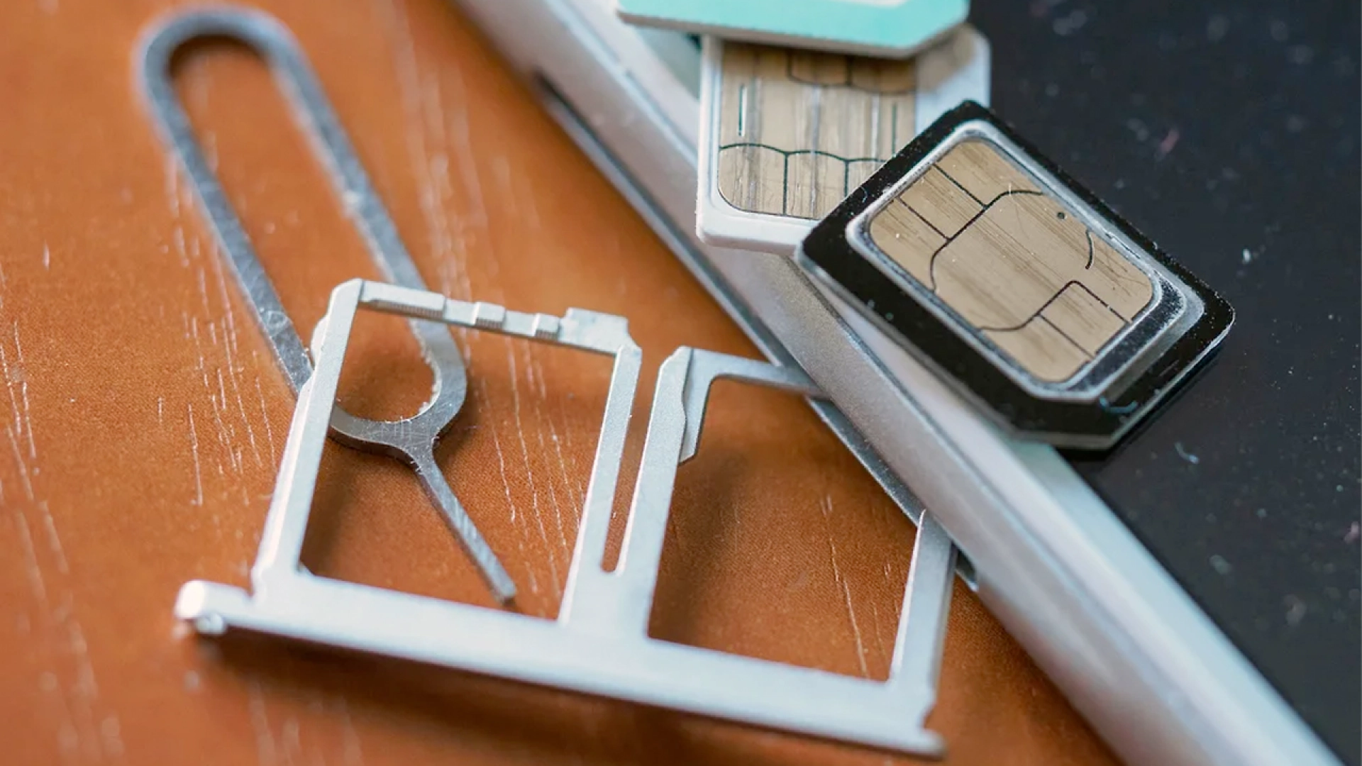 В 2026 году операторов в России хотят полностью перевести на отечественные SIM-карты